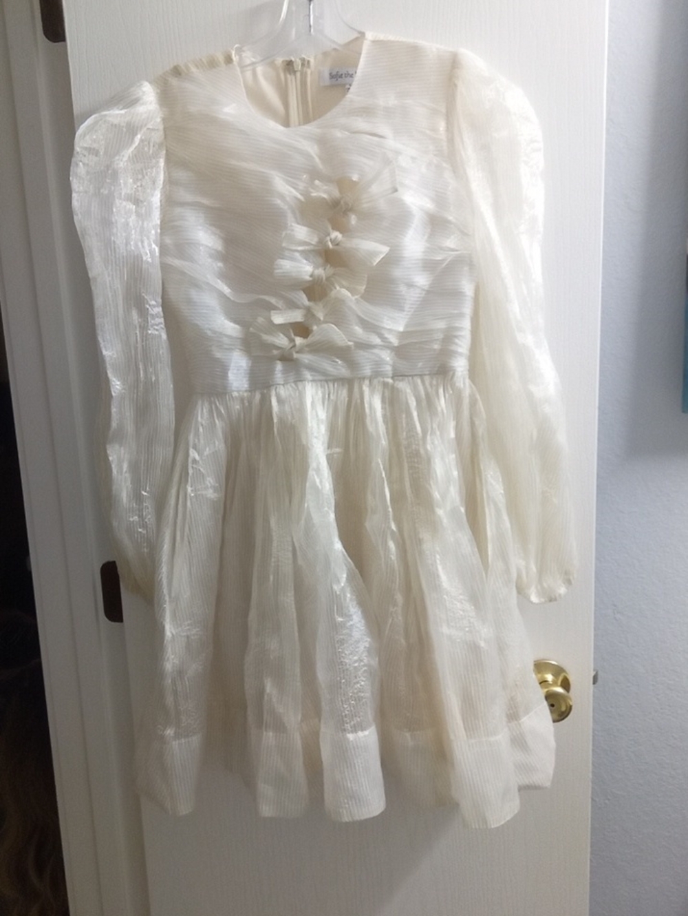 Ivory Bow-Embellished Long-Sleeve Formal Dress